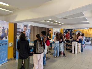 évènement de clôture les filles osez lorritz stand cmqe